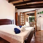 Cosy For 4 People By Renthousing