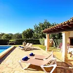 Villa Cosy For 4 People By Renthousing *