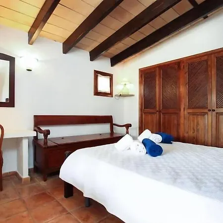Cosy For 4 People By Renthousing * Port de Pollença