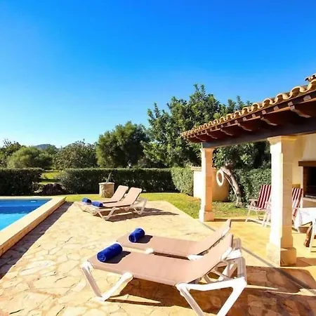 Villa Cosy For 4 People By Renthousing *