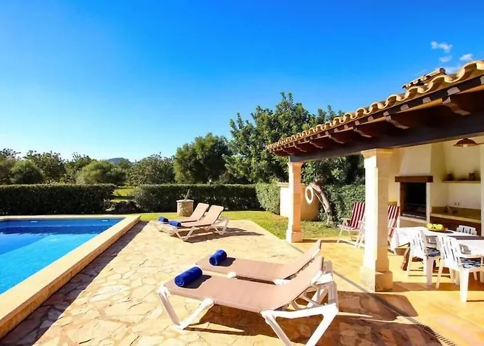 Villa Cosy For 4 People By Renthousing *