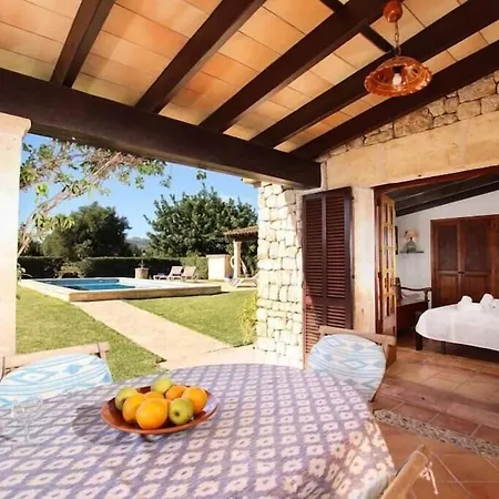 Villa Cosy For 4 People By Renthousing Port de Pollença