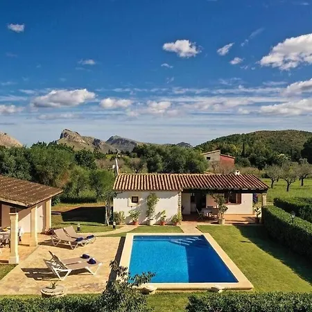 Villa Cosy For 4 People By Renthousing *