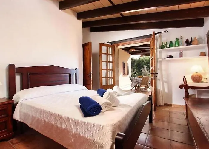 Cosy For 4 People By Renthousing