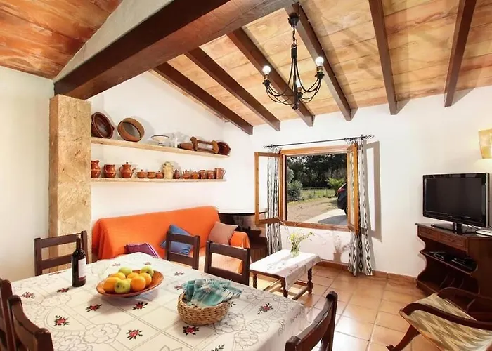 Cosy For 4 People By Renthousing * Port de Pollença